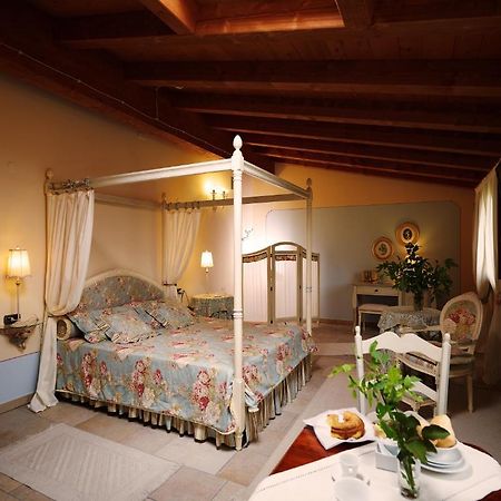 Agriturismo Otto Ducati D'Oro Isola della Scala Luaran gambar